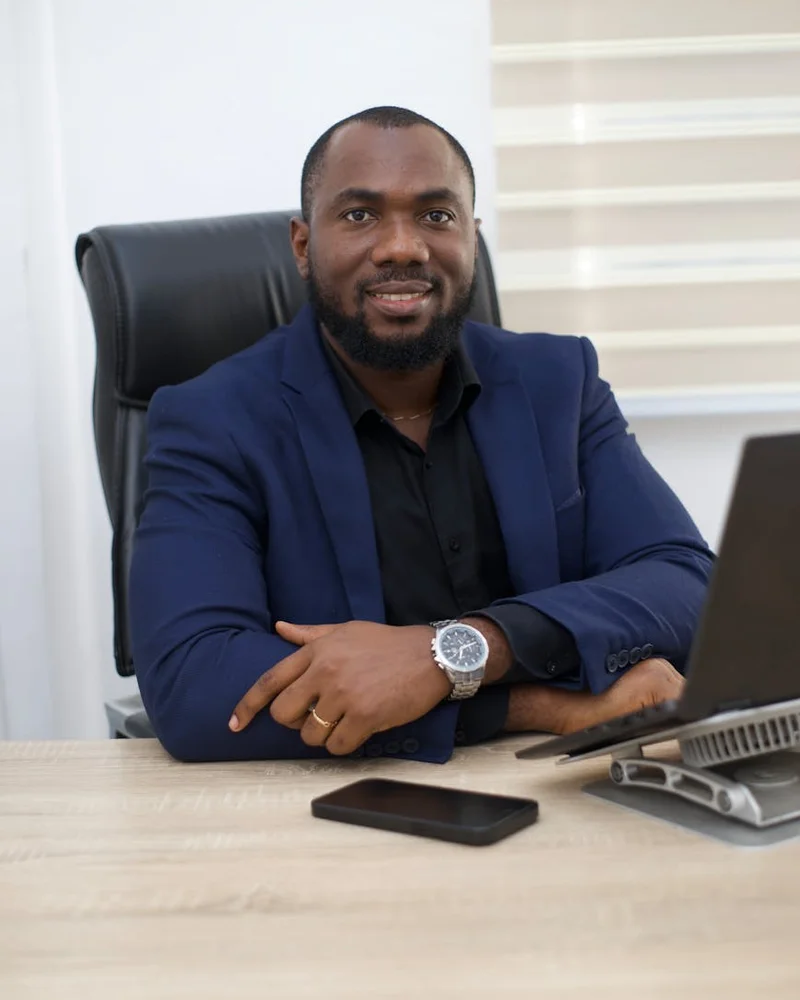 Portrait of Lauren Davis